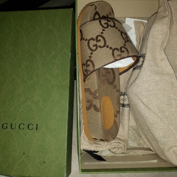 Mens Gucci Sandals - Picture 1 of 4